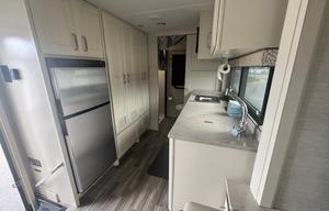 The Wayfarer Luxe – Tiffin Mercedes Diesel Class C