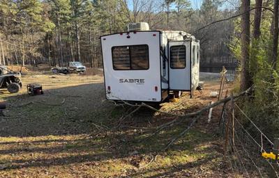 2022 Sabre 36BHQ RV rental photo 2