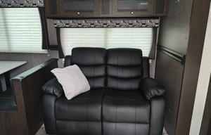★Full Size BUNKS★Private Queen Room★Exit 407