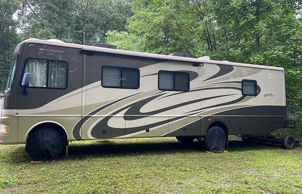 2008 Terra 34n RV rental photo 1