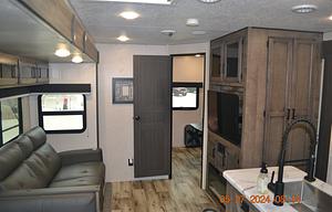 2022 Venture RV SportTrek ST327VIK