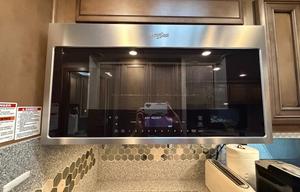 A-6 Newmar  33' , King Bed, Easy-Drive — Sleeps 5