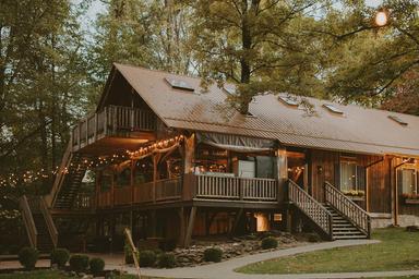 The Mohicans Treehouse Resort and Wedding Venue