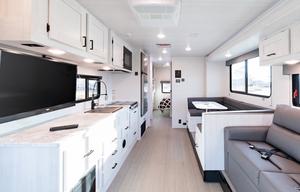 2022 EAST TO WEST Entrada 2900DS