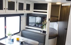 2022 Heartland Trail Runner 261BHS RV rental photo 5