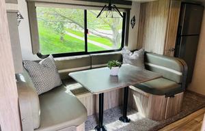 2022 Winnebago Minnie 2301BHS