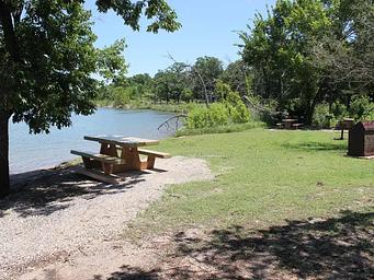 Picnic area at Point Boat Ramp.