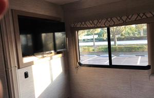 2021 Thor Motor Coach Quantum SE SE28 Ford