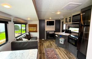 The Waggin' Wagon - 2025 Colorado 29BHC