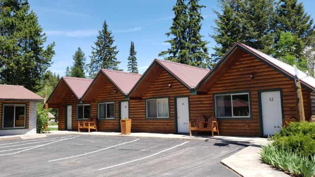 Beargrass Lodging and RV Resort