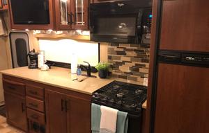 2017 Thor Motor Coach Chateau 31L