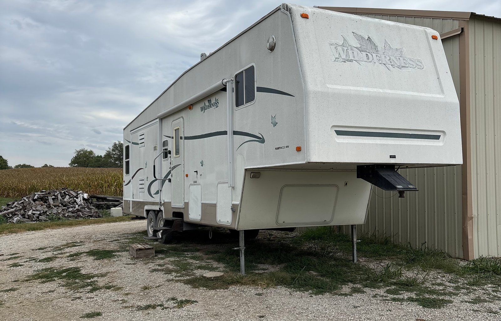 2002 Heartland Wilderness 3350DS