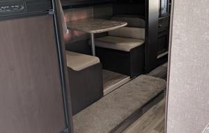 2018 Thor Motor Coach Freedom Elite F30