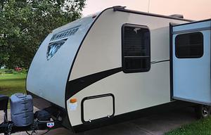 2017 Winnebago Minnie 2455 BHS