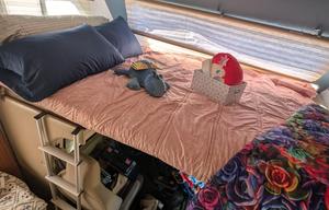 2011 Four Winds RV Chateau 31B RV rental photo 23