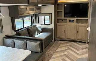 2021 Twilight TWS 3300