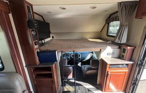 2016 Dynamax Isata 5 35DB RV rental photo 4