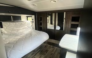 Close to isle of palms and Downtown Charleston
