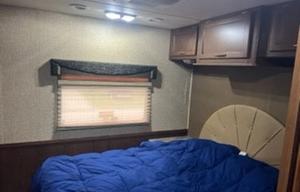 2015 Coachmen RV Pursuit 33 BH RV rental photo 7