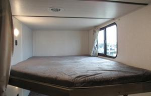 Legend Brownie * Slide-out * Sleeps8 * Ultra light