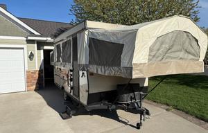 2014 Forest River Rockwood w/Heat, AC, and Toilet!