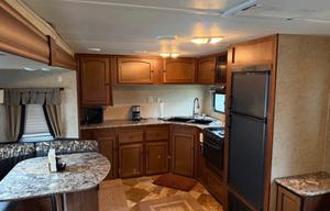 2014 Skyline Layton 314 RV rental photo 5