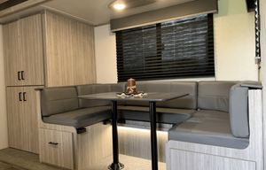 "Mountain Breeze" Keystone  Passport sleeps  6