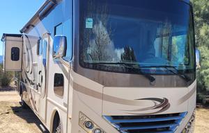 2018 Thor Motor Coach Hurricane 35M