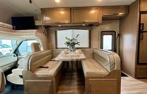 2022 Thor Motor Coach Four Winds 30D [DREAM WAYS]
