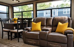2 Bedroom/2 Bath w tub Luxury Fifth WheelGWTX 2797
