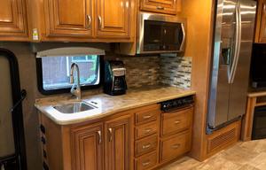 2017 Thor Motor Coach Challenger 37LX ("Molly")")