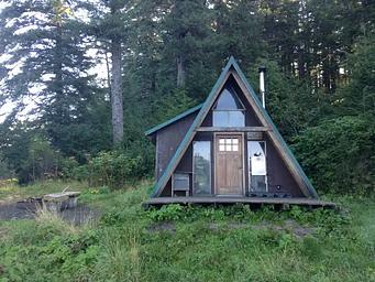 Piper Island Cabin