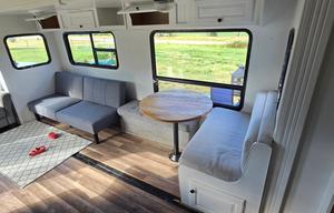 R-vision 5th wheel, camper cannot be towed