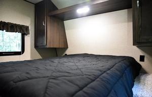 2018 Keystone RV Summerland 2720BH