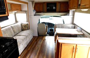 2002 Winnebago Minnie