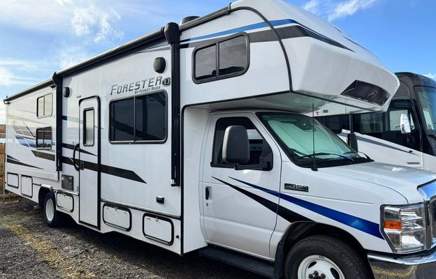 'Eleanor' 2023 Forest River Forester ACO2337