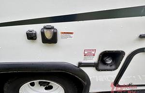 Forest River Sunseeker LE Model 2850SLE Motorhome