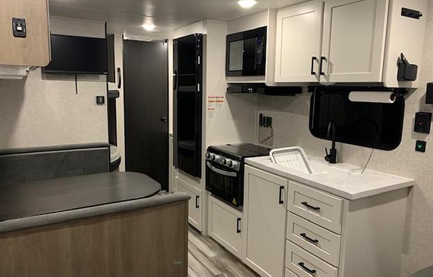 Steelhorse Rental - stocked 2025 bunkhouse