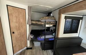 2022 Springdale 280BH RV rental photo 9
