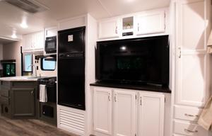Adventure Express Camper Rental  2018 Jayco 284BHS