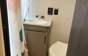 2024 Keystone RV Hideout Sport Single Axle 175BH RV rental photo 6