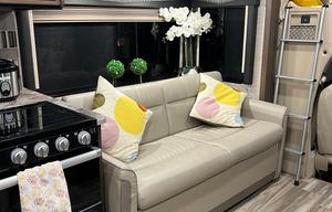 2021 THOR MOTOR COACH CLASS C