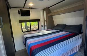 Keystone Hideout 29DFS Bunkhouse