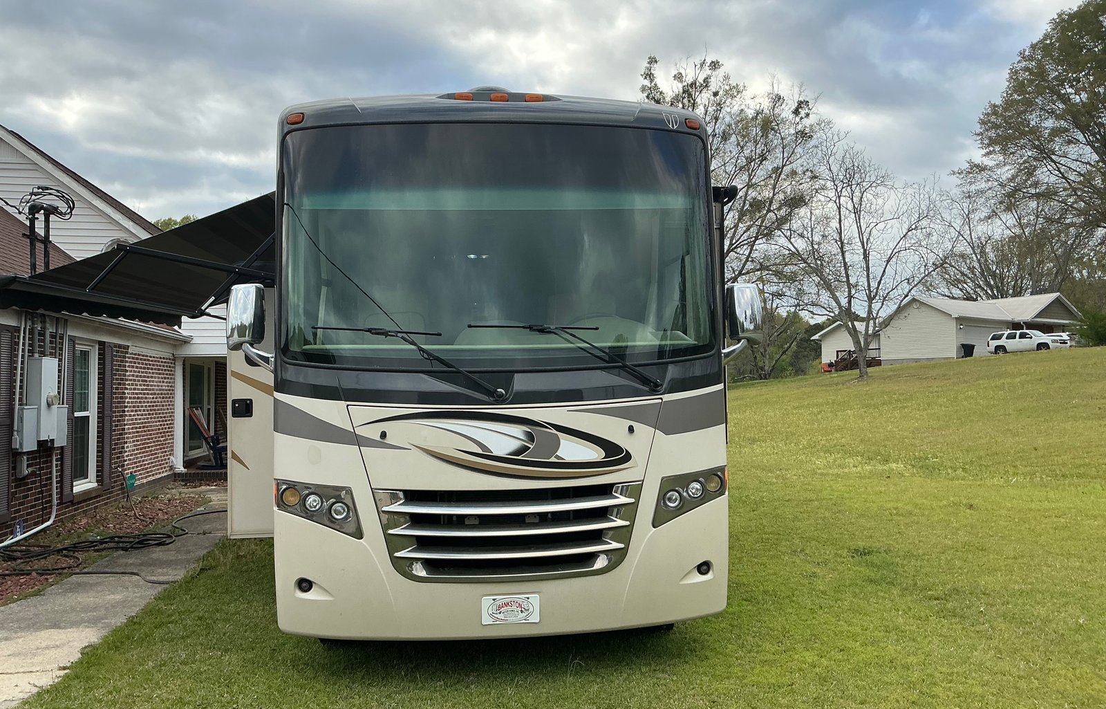 2014 Thor Motor Coach Miramar 34 1