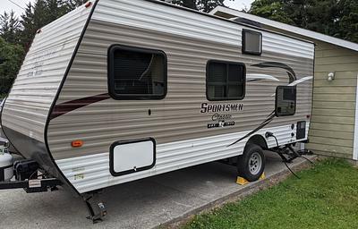 Family Friendly Tiny Bunkhouse