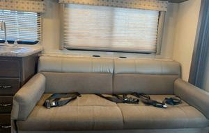 HECTOR - 2018 Thor Motor Coach Four Winds 30D