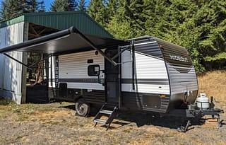 Happy Camper Hideout 2023 Keystone Hideout 181BH