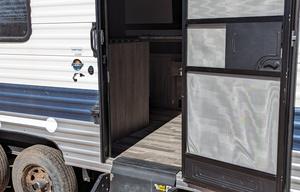 Kid and pet friendly, 1/2 ton towable, 2021 Zinger