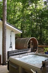 ReTreet Resort