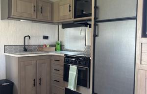 Beautiful 2020 Shadow Cruise travel trailer!
